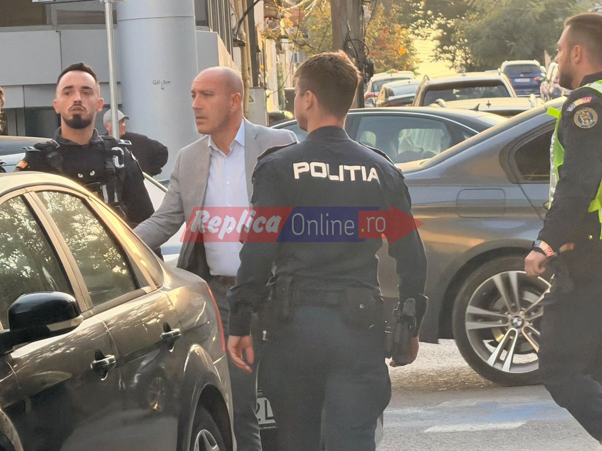 Politistii au fost mobilizati la o banca din Constanta, dupa ce butonul de panica a fost activat. Video Politistii au fost mobilizati la o banca din Constanta, dupa ce butonul de panica a fost activat. Video