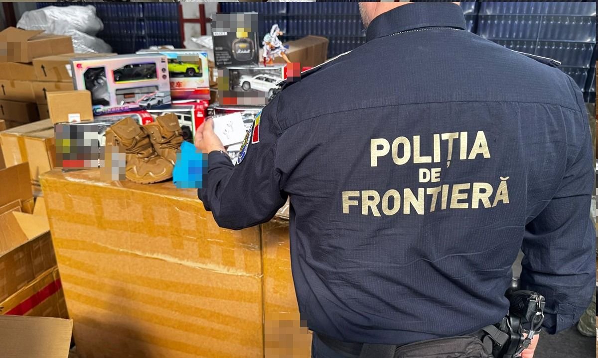 Bunuri nedeclarate si contrafacute, in valoare de peste 1,5 milioane de lei, descoperite in Portul Constanta. Video Bunuri nedeclarate si contrafacute, in valoare de peste 1,5 milioane de lei, descoperite in Portul Constanta. Video
