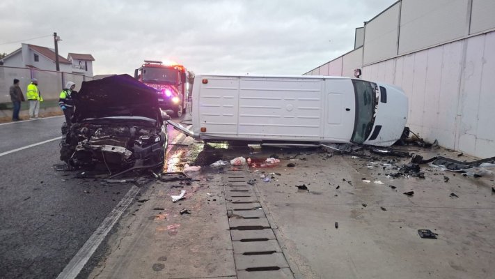 Accident grav la Lumina, cu mai multe victime. Un microbuz de pasageri s-a răsturnat