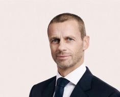 Aleksander Ceferin şi-a anunţat candidatura pentru un nou mandat la conducerea UEFA Aleksander Ceferin şi-a anunţat candidatura pentru un nou mandat la conducerea UEFA