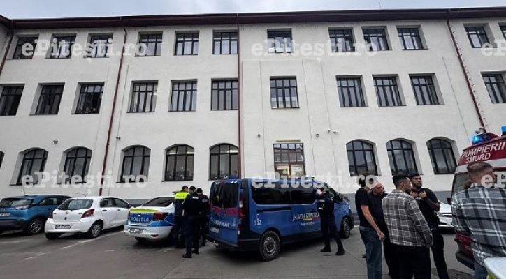 Încă un atac într-o școală din România, la doar 3 zile de cel din Bistrița. Un elev și-a atact cu maceta colegii, la Pitești! Video
