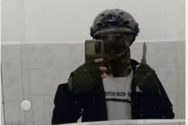 Procurorii spun că elevul din Bistriţa, care a atacat cu un cuţit o profesoară şi un alt coleg, a acţionat premediat şi nu a manifestat remuşcări
