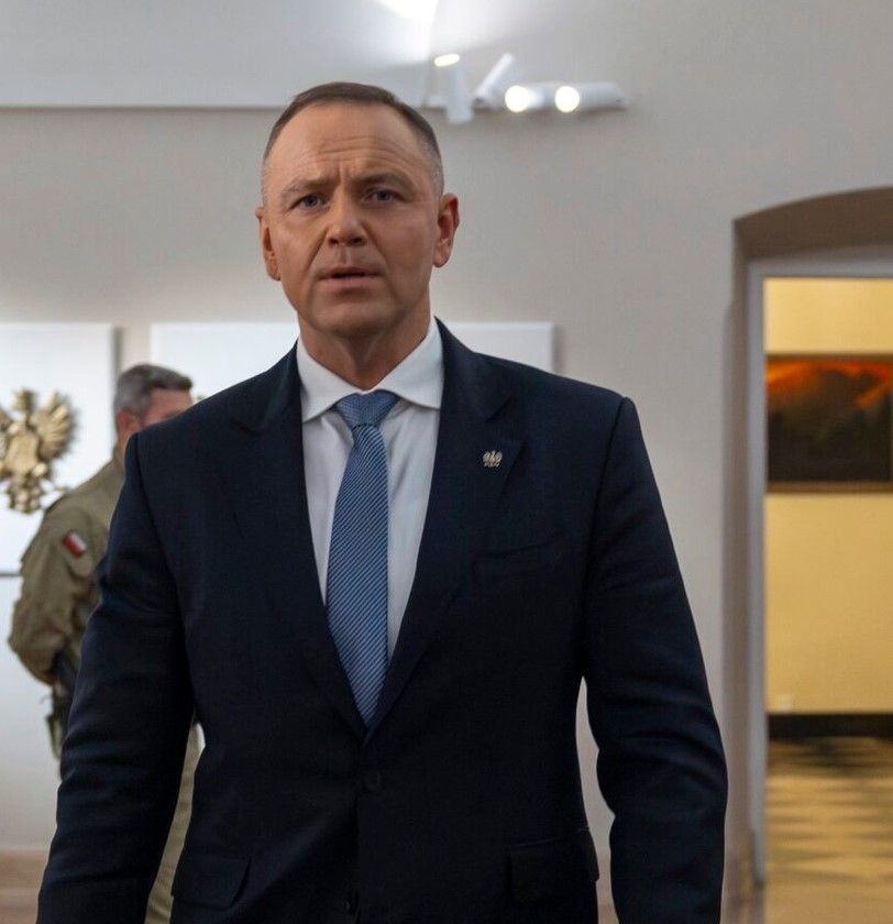 Lovitura constitutionala in desfasurare in Polonia! Tribunalul Constitutional din Varsovia a fost luat cu asalt dupa o alerta de securitate. Video Lovitura constitutionala in desfasurare in Polonia! Tribunalul Constitutional din Varsovia a fost luat cu asalt dupa o alerta de securitate. Video