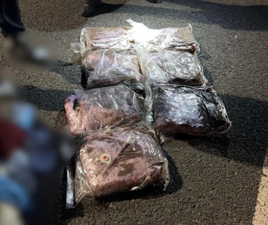 Un tanar de 21 de ani, prins in flagrant in timp ce transporta 7 kilograme de canabis pe ruta Spania-Romania. Video
