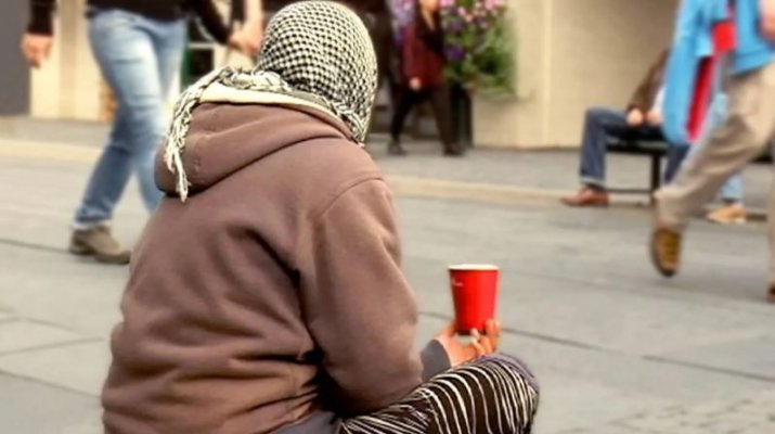 Afacerea „Sfânta Parascheva”: O tânără din Ucraina s-a prefăcut bolnavă pentru a lua banii pelerinilor