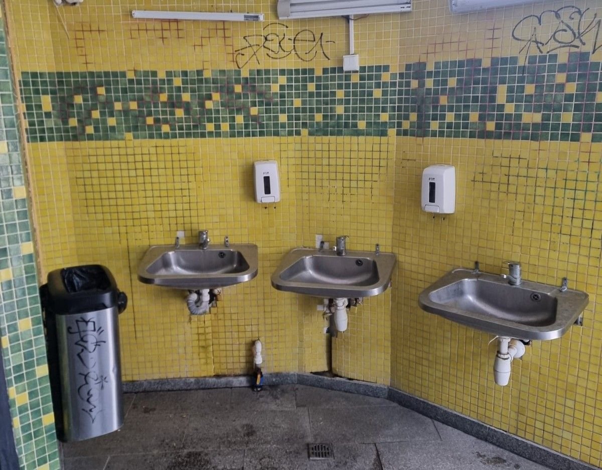 Incredibil! Cum arata WC-urile din Constanta care au costat cat trei apartamente Incredibil! Cum arata WC-urile din Constanta care au costat cat trei apartamente