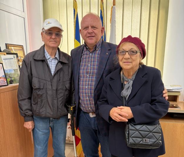 Flori, sprijin financiar si 2.000 de lei pentru nou-nascuti. Primaria Agigea si-a premiat comunitatea