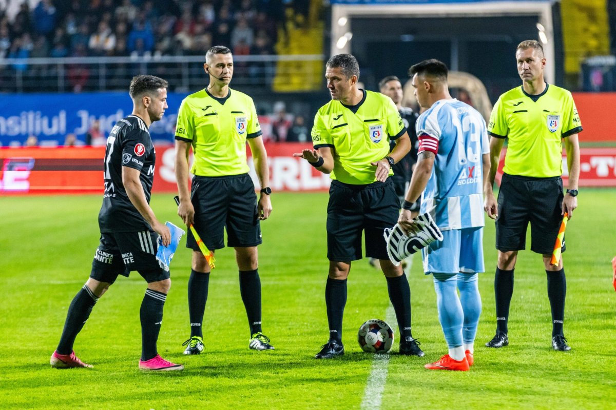 Superliga: Tripla lui Lukic a adus victoria Universitatii Cluj, 3-0 cu Corvinul Hunedoara Superliga: Tripla lui Lukic a adus victoria Universitatii Cluj, 3-0 cu Corvinul Hunedoara