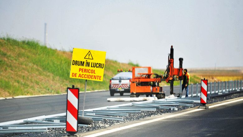 Cine pune mana pe 35 de mil. de euro pentru peticirea drumurilor din jud. Constanta si autostrazilor A2 si A4! Cine pune mana pe 35 de mil. de euro pentru peticirea drumurilor din jud. Constanta si autostrazilor A2 si A4!