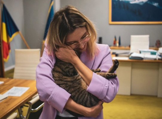 Diana Buzoianu a plecat de la Ministerul Mediului, dar nu singură: Nu m-am putut despărți de ea