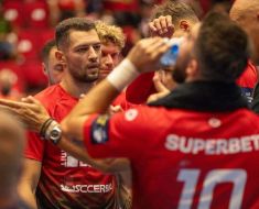 Handbal masculin: Robert Militaru, de la Dinamo, în echipa etapei din Liga Campionilor, după meciul cu FC Barcelona