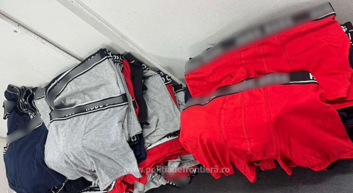 Produse contrafacute in valoare de aproximativ 400.000 lei, depistate de politistii de frontiera Produse contrafacute in valoare de aproximativ 400.000 lei, depistate de politistii de frontiera