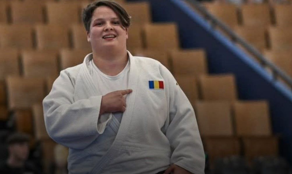 AUR pentru Romania la CE de la Napoli: Roxana Visa AUR pentru Romania la CE de la Napoli: Roxana Visa