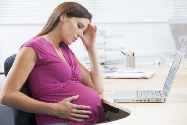 Au câștigat la CCR! Magistrații au dat dreptate mamelor care muncesc pe cont propriu: nu pot fi tratate diferit doar pentru că nu-s salariate