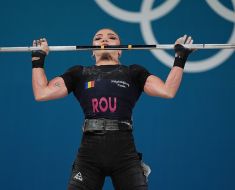 Haltere: Kievul pregăteşte un recurs după atribuirea „ruşinoasă” a Campionatului Mondial din 2030 Rusiei Haltere: Kievul pregăteşte un recurs după atribuirea „ruşinoasă” a Campionatului Mondial din 2030 Rusiei