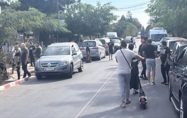 Scandal cu bâte și topoare într-o localitate din Mehedinți. Trei bărbați sunt cercetați