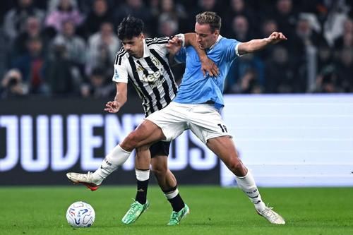 Serie A: Lazio a invins la Torino, 3-0 cu Juventus Serie A: Lazio a invins la Torino, 3-0 cu Juventus