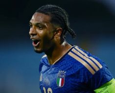 Italianul Ndour a marcat de la 70 de metri în victoria naţionalei de tineret a Italiei, scor 6-2, cu Polonia Italianul Ndour a marcat de la 70 de metri în victoria naţionalei de tineret a Italiei, scor 6-2, cu Polonia