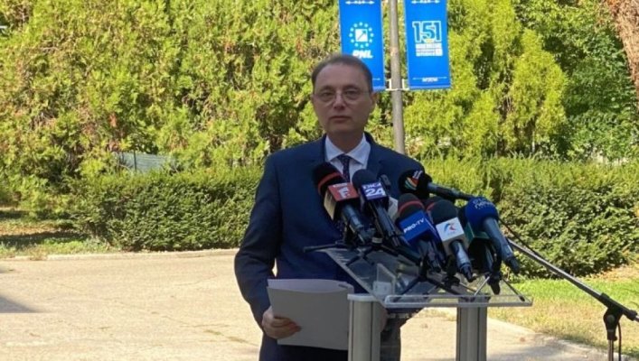 PNL anunță că va vota Guvernul Niculescu, dar refuză intrarea la putere cu PSD