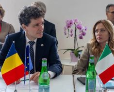 Nicușor Dan și Giorgia Meloni mobilizează 17 state pentru păstrarea fondurilor UE pentru agricultură și coeziune Nicușor Dan și Giorgia Meloni mobilizează 17 state pentru păstrarea fondurilor UE pentru agricultură și coeziune