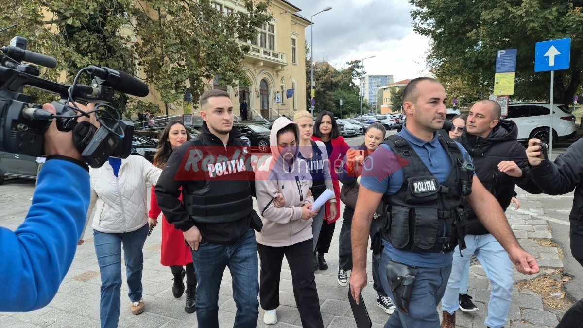 Tanara care a terorizat Constanta a fost plasata in arest preventiv, pentru 30 de zile! Tanara care a terorizat Constanta a fost plasata in arest preventiv, pentru 30 de zile!