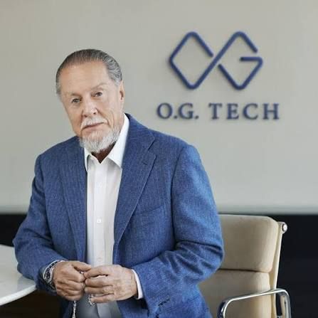 Patronii ciprioti ai Tomis Mall golesc conturile firmelor pe care le detin in Bucuresti...ca sa investeasca la Constanta?! Patronii ciprioti ai Tomis Mall golesc conturile firmelor pe care le detin in Bucuresti...ca sa investeasca la Constanta?!