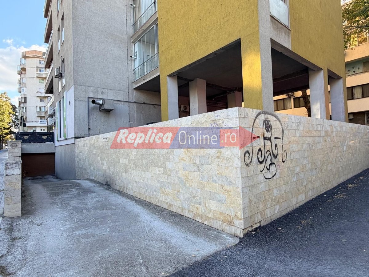 Interventia nu asteapta dupa telecomanda! Cum a incurcat o bariera accesul pompierilor pentru stingerea unui incendiu la un bloc din Constanta. Video Interventia nu asteapta dupa telecomanda! Cum a incurcat o bariera accesul pompierilor pentru stingerea unui incendiu la un bloc din Constanta. Video