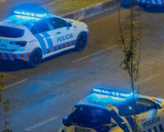 Trei muncitori români au murit în rezervorul de apă al unei vile de lux, situată într-o regiune turistică exclusivistă Trei muncitori români au murit în rezervorul de apă al unei vile de lux, situată într-o regiune turistică exclusivistă