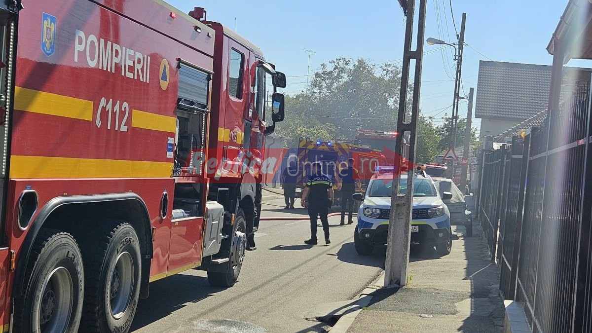 Incendiu in Palazu Mare. A ars bucataria de vara a unei case de pe strada Navodului Incendiu in Palazu Mare. A ars bucataria de vara a unei case de pe strada Navodului