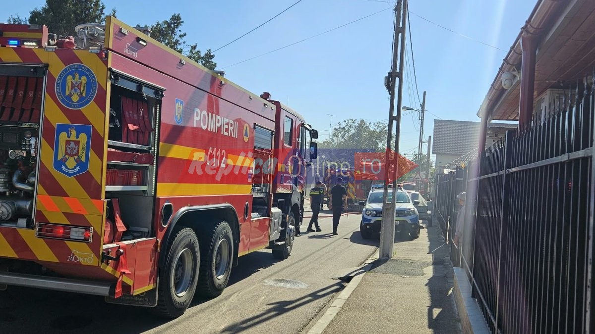 Incendiu in Palazu Mare. A ars bucataria de vara a unei case de pe strada Navodului Incendiu in Palazu Mare. A ars bucataria de vara a unei case de pe strada Navodului