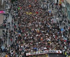 Spania: Proteste masive după respingerea proiectelor de lege privind locuinţele Spania: Proteste masive după respingerea proiectelor de lege privind locuinţele