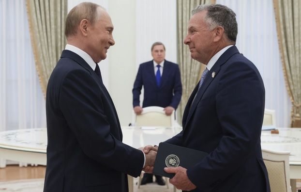 Europa cauta un emisar direct la Moscova. Cine ar putea fi desemnat sa negocieze pacea cu Vladimir Putin Europa cauta un emisar direct la Moscova. Cine ar putea fi desemnat sa negocieze pacea cu Vladimir Putin
