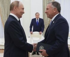 Europa caută un emisar direct la Moscova. Cine ar putea fi desemnat să negocieze pacea cu Vladimir Putin Europa caută un emisar direct la Moscova. Cine ar putea fi desemnat să negocieze pacea cu Vladimir Putin