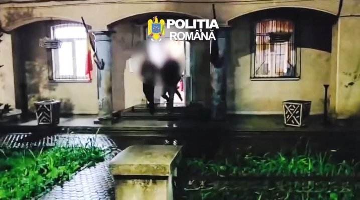 Un bărbat din Medgidia a fost reținut, după ce ar fi sustras mai multe bunuri de valoare din două imobile. Video