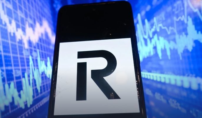 Revolut a picat la nivel internațional. Ce se întâmplă cu banii celor 5 milioane de români