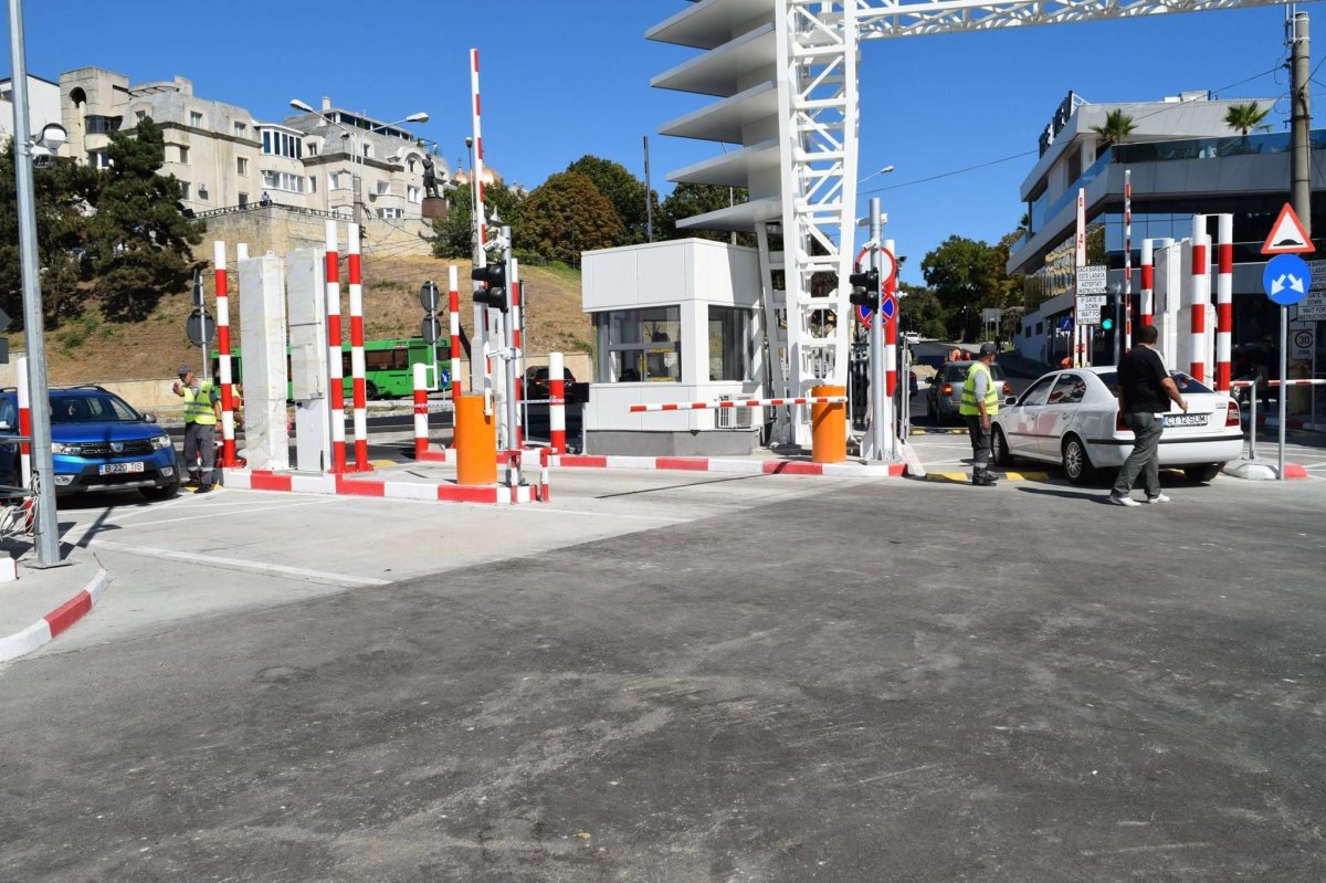 O firma „fantoma“ fara angajati cere despagubiri de la Portul Constanta pentru abuz, dupa ce a fost prinsa facand contrabanda de tigari si alcool O firma „fantoma“ fara angajati cere despagubiri de la Portul Constanta pentru abuz, dupa ce a fost prinsa facand contrabanda de tigari si alcool