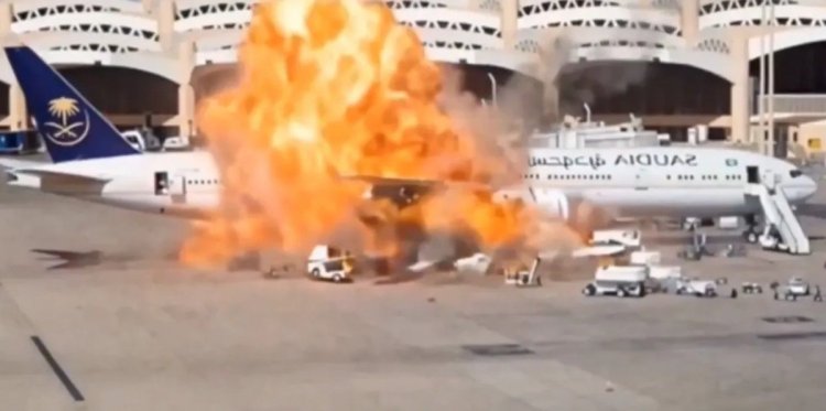 Nebunie în Arabia Saudită: Rebelii Houthi au atacat civilii de pe aeroportul din capitală