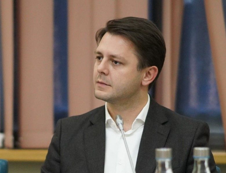 Scandal la Timisoara: DNA ancheteaza 68 de milioane de lei, iar oamenii lui Fritz si Buzoianu sustin schimbarea administratorului judiciar care cere banii inapoi Scandal la Timisoara: DNA ancheteaza 68 de milioane de lei, iar oamenii lui Fritz si Buzoianu sustin schimbarea administratorului judiciar care cere banii inapoi