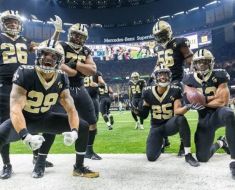 NFL: 300 de burgeri, 300 de pizza, 300 de hotdogi... Comanda XXL pentru jucătorii meciului de la Paris NFL: 300 de burgeri, 300 de pizza, 300 de hotdogi... Comanda XXL pentru jucătorii meciului de la Paris