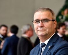 Planuri la Ministerul Educației: Evaluarea Națională ar putea fi înlocuită de un portofoliu de note bazat pe teze unice