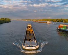 AAOPFR: Traficul fluvial de mărfuri este în continuare blocat în ambele sensuri. Autoritățile nu au luat măsuri AAOPFR: Traficul fluvial de mărfuri este în continuare blocat în ambele sensuri. Autoritățile nu au luat măsuri