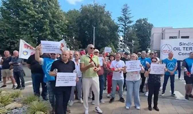 Guvernul a aprobat majorarea salariilor angajaților de la Oil Terminal cu 6,5%