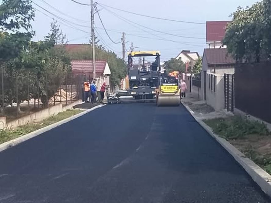 Modernizarea infrastructurii din Tuzla avanseaza: Se toarna al doilea strat de asfalt pe trei strazi importante Modernizarea infrastructurii din Tuzla avanseaza: Se toarna al doilea strat de asfalt pe trei strazi importante