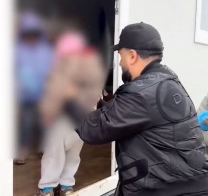 Tzancă Uraganu a făcut un gest cum rar se vede! O familie nevoiașă a primit o casă complet utilată