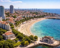 „Irealitatea imobiliară“: Când ai statutul de refugiat, ai și pretenții exclusiviste de cazare în Mamaia și Faleză Nord 