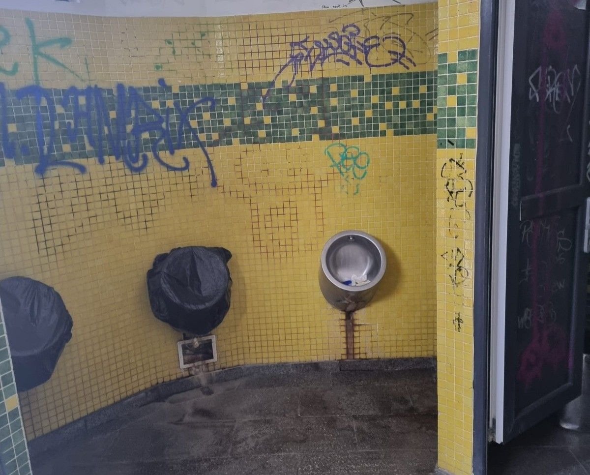 Incredibil! Cum arata WC-urile din Constanta care au costat cat trei apartamente Incredibil! Cum arata WC-urile din Constanta care au costat cat trei apartamente