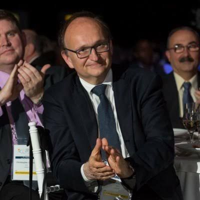 Fostul sef Nuclearelectrica, Cosmin Ghita, numit CEO-ul asociatiei care reuneste toate centralele nucleare din lume. Vezi ce salariu va avea! Fostul sef Nuclearelectrica, Cosmin Ghita, numit CEO-ul asociatiei care reuneste toate centralele nucleare din lume. Vezi ce salariu va avea!