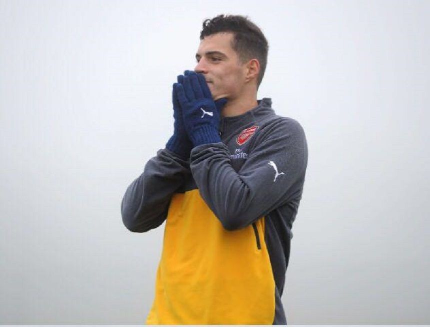 Xhaka a primit o amenda cu suspendare pentru obtinerea unui certificat Covid fals Xhaka a primit o amenda cu suspendare pentru obtinerea unui certificat Covid fals