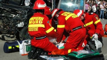 Accident în Hârșova cu 2 persoane încarcerate: Una dintre victime a murit