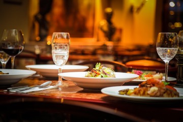 Retailerii din domeniul Restaurante & Cafenele, mai atenţi la postările online ale consumatorilor